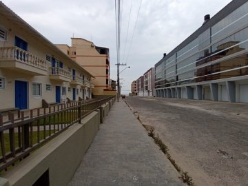 Sobrado em Condomínio - Temporada - Mar Grosso - Laguna - SC