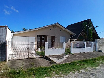 CASA RUA TACITO GUEDES CABE�UDA