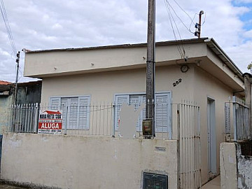 CASA RUA MAESTRO BONIF�CIO GIL