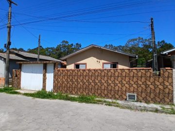 Casa - Venda - Cabeçudas - Laguna - SC
